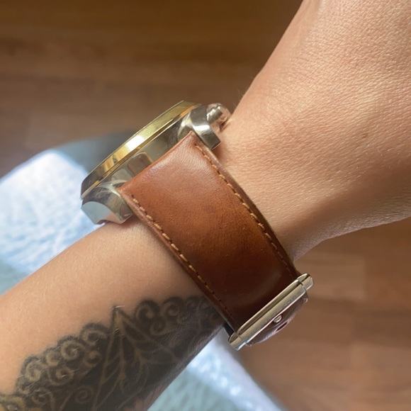 Genuine Calfskin Leather Michael Kors Watch - Picture 4 of 8